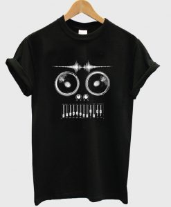 sound system face t-shirt